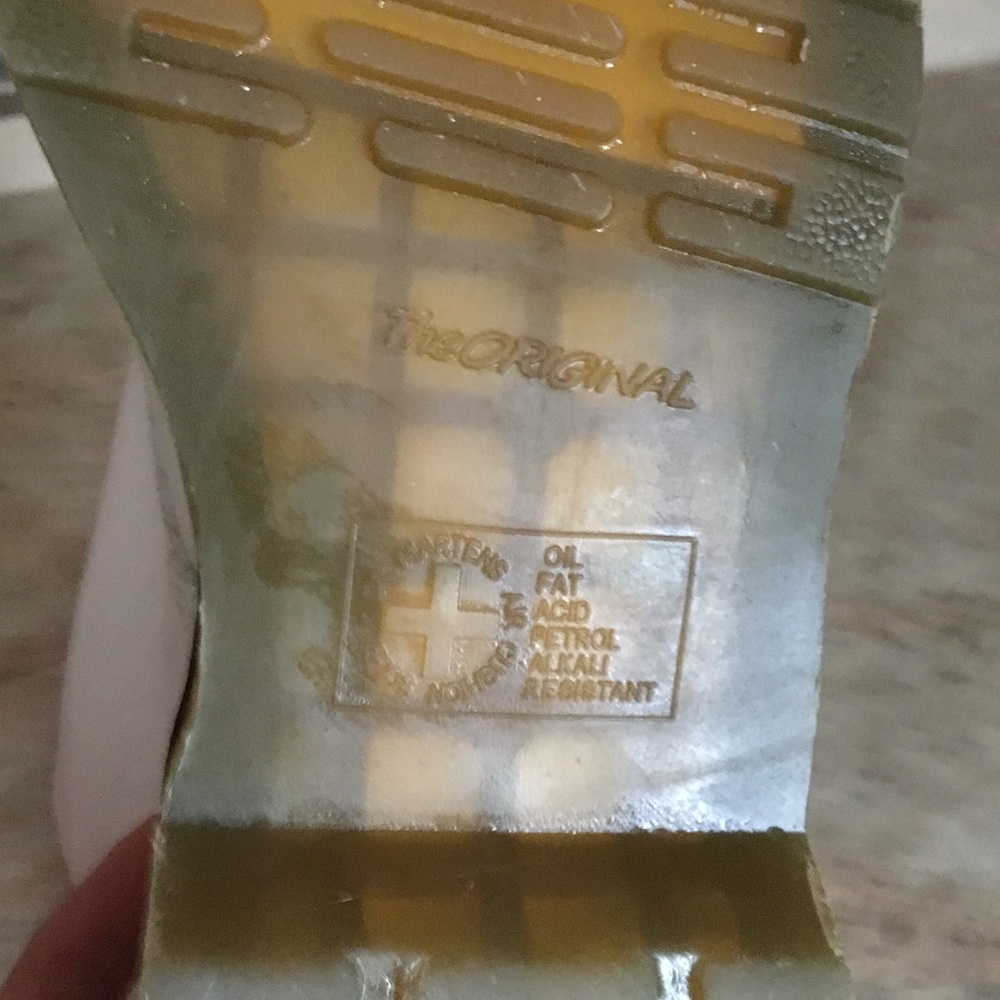 Dr. Martens 1460 White Patent Leather Combat Boots AS IS - Picture 15 of 16